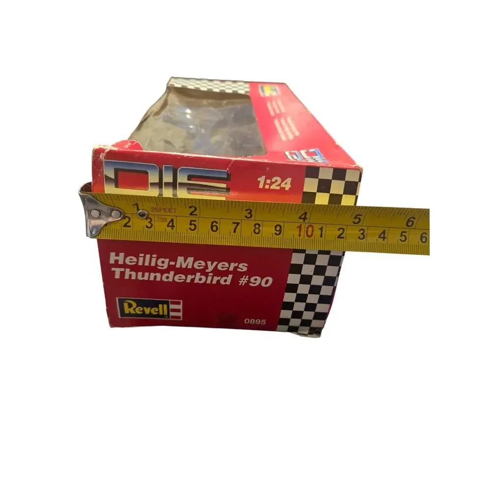 1993 Bobby Hillin #90 Heilig-Meyers Thunderbird 1:24 Revell Diecast Nascar